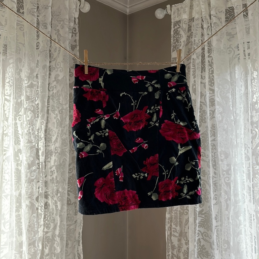 Rose Mini Skirt